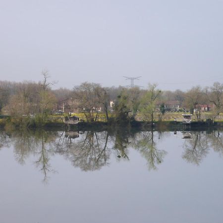 Songes Au Lit Du Fleuve Bed & Breakfast Cambes  Exterior photo